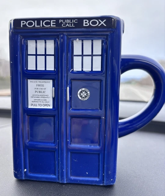 Tazza Doctor Who Geeki Tikis TARDIS In Ceramica, Capacità 40 Once (circa 1,2 Litri), Lavabile In Microonde E Lavastoviglie