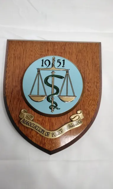Association of Police Surgeons 1951 wooden shield wall plaque 7 x 6 inches