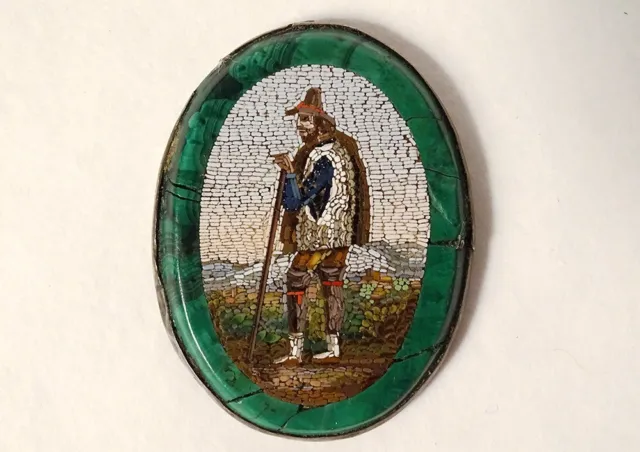 Médaillon micro mosaïque malachite Grand Tour personnage berger XIXème