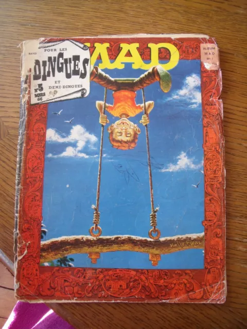 Magazine ancien : MAD n° 1 de 1966 (Version française) Couverture état passable.