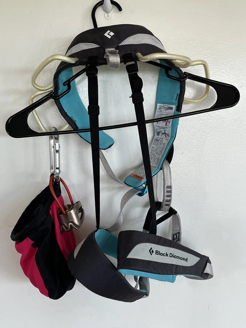 BLACK DIAMOND TYPE C ADULT XS (24' - 27'') CLIMBING HARNESS BLUE belay rosin lot