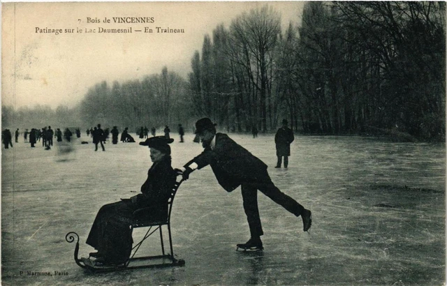 CPA PARIS 12e Bois de VINCENNES Patinage sur le Lac Daumesnil (672679)