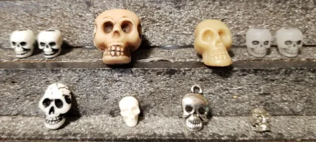 1:12 Lot of 10 Dollhouse Halloween Miniature Skeleton Skull Head Decorations Lot