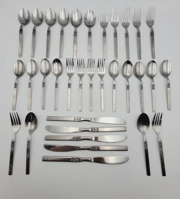 Vtg Set of 33 US Stainless United Silver Korea 2 Flowers Flatware Rare