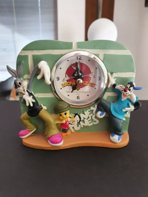 Extremely Rare! Looney Tunes Bugs Bunny Tweety Sylvester Figurine Clock Statue