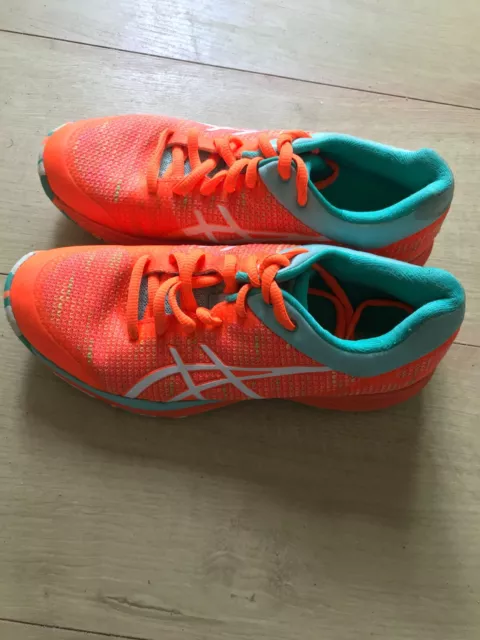 ASICS Netball Trainers size 5 only worn twice