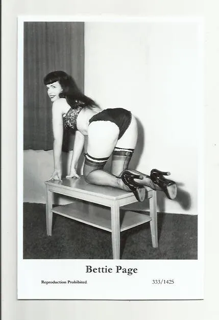 (Bx30) Bettie Page Swiftsure Photo Postcard (333/1425) Filmstar Pin Up Glamor