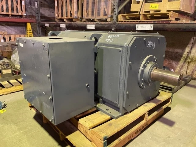 300 HP General Electric DC Electric Motor 1200 RPM Fr 4352 DPFVBB 500 V EOK