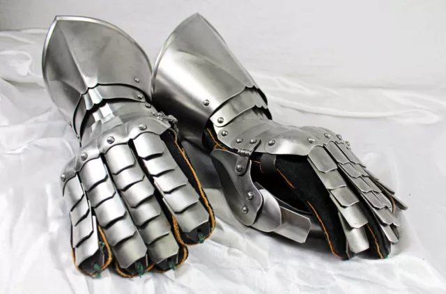 Hand-Forged Armored Steel Battle Gauntlets - sca/larp/hand/armor/gloves/medieval
