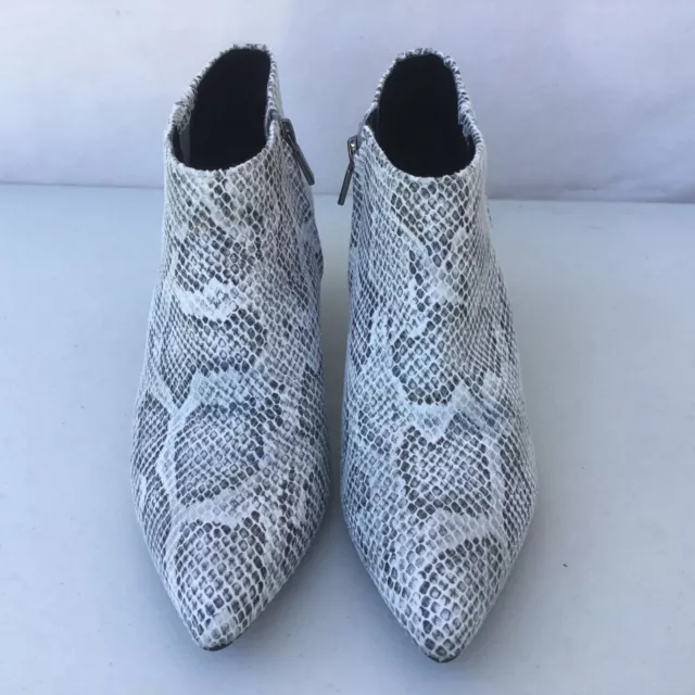 Reaction Kenneth Cole Kick Shootie White Faux Leather Reptile Snake Booties 8.5 3
