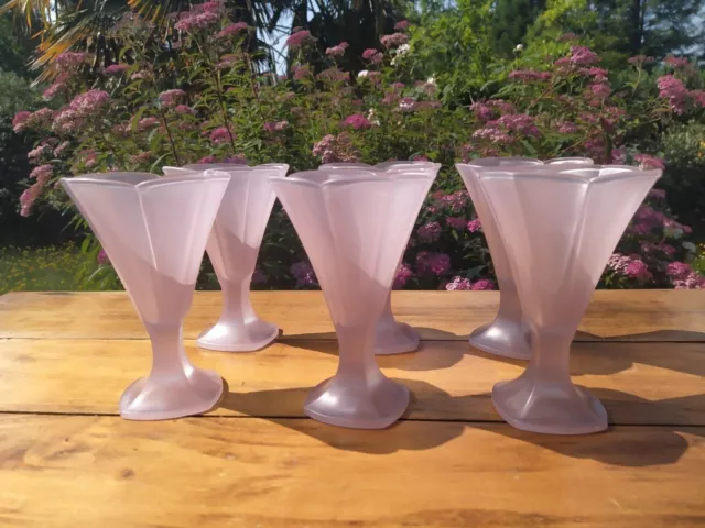 5 coupes à glace opaline rose MADE IN FRANCE