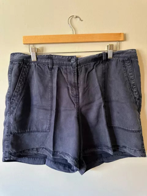 Tommy Bahama Women Size 14 Stretch Chino Shorts Navy