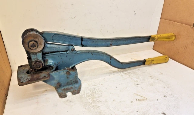 Roper Whitney No. 8 Portable Metal Hand Punch Capacity 1/4 thru 1/4 Iron W/Base