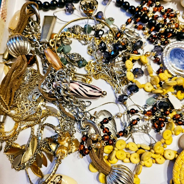Lot De Bijoux Vintage à Restaurer Ou Détourner - Cuir Et Laiton - Lbb0261