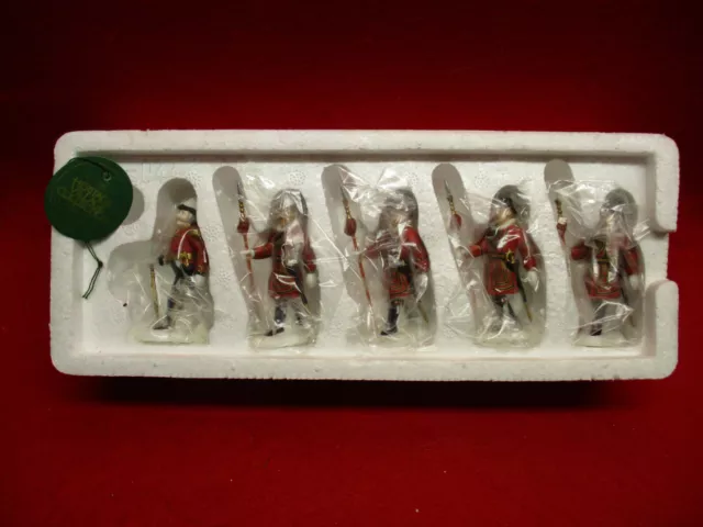 YEOMEN OF THE GUARD (set of 5) - Dickens Village - Dept 56 - 58397 - NIB