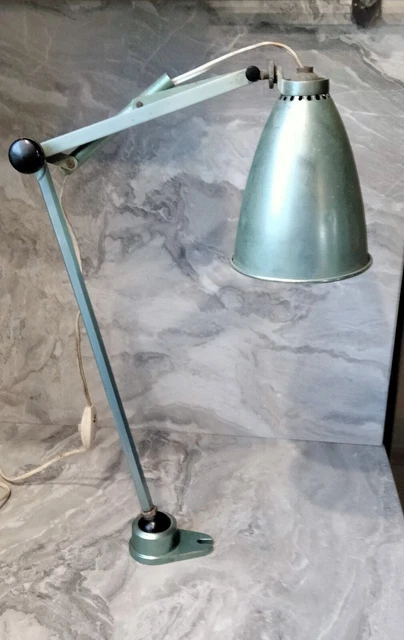 Rare lampe d'atelier ancienne,ou applique orientable avec rotule,no Gras Ravel