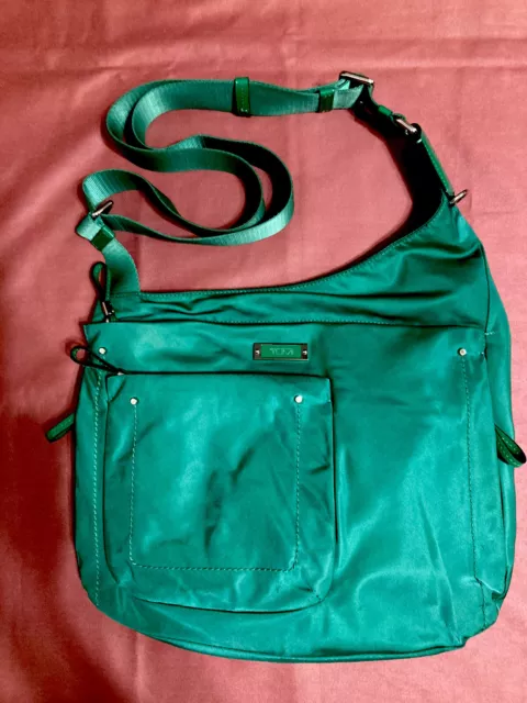 TUMI Voyageur Green Nylon Patent Leather Trim Messenger Crossbody Satchel Travel