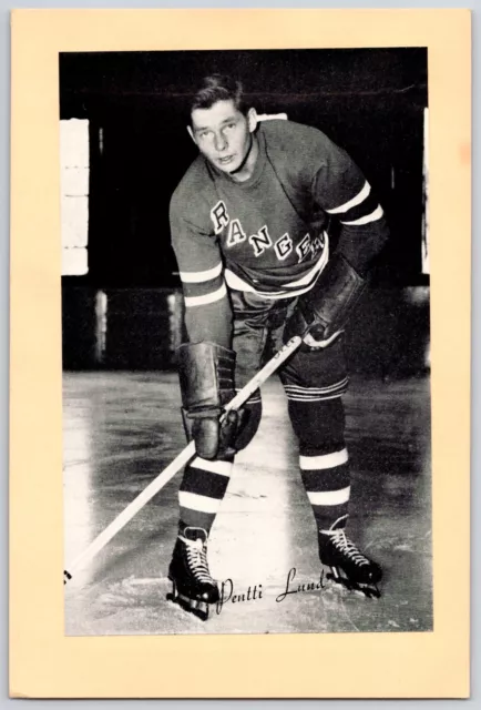 Pentti Lund 1948-64 Beehive Corn Syrup Group 2 New York Rangers Hockey Photo