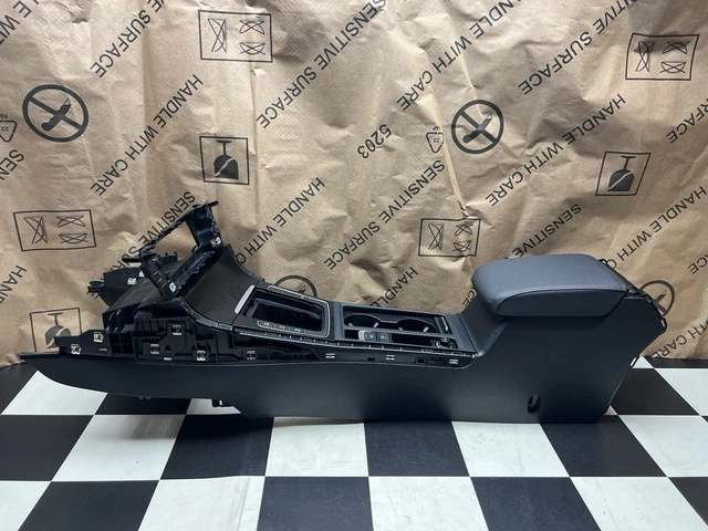 VW Golf 7 GTI bracciolo in pelle console centrale