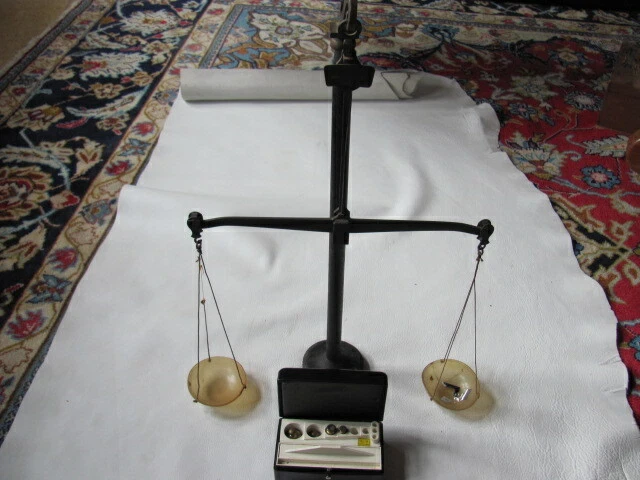 Feinwaage Kaufmannswaage Alt Top Mit Gewichten