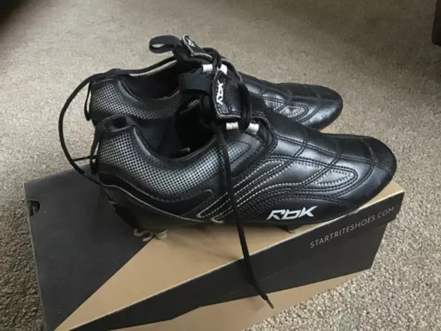 RUGBY BOOTS VIBTAGE leather Reebok size 4 36 euro gc 20.00