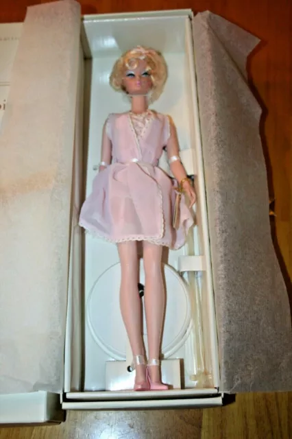 2001 Barbie Fashion Model Collection-The Lingerie Barbie Silkstone #55498-New