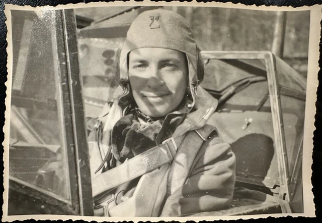 Ss Pilot GERMAN PHOTO WW2 ARCHIVE: pilot LUFTWAFFE ds COCKPIT Messerschmitt Bf ...