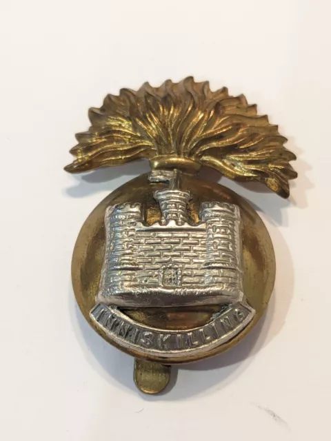 Original WW1 Irish Royal Inniskilling Fusiliers Cap Badge.