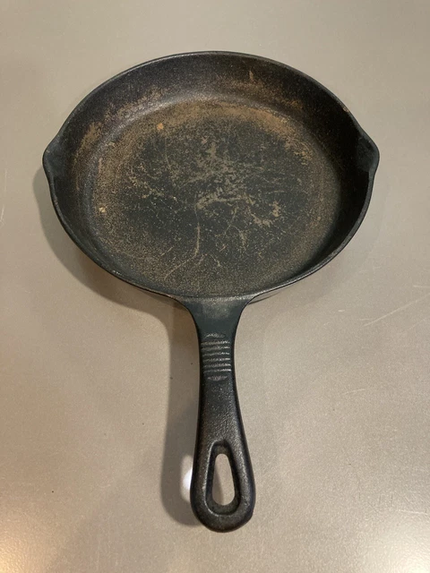 Vintage Cast Iron Skillet 10” Camping Heavy Deep Frying Pan Unmarked FAST SHIP