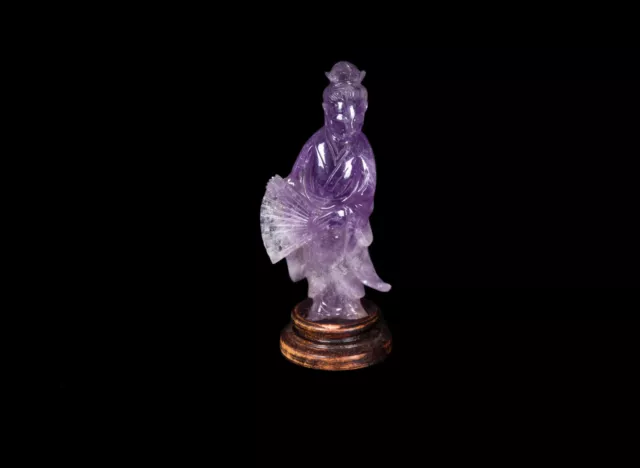 Chinesische Amethyst - Quarz Figur Einer Himmlischen Schönheit , China 20. Jh.