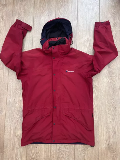 Men’s Berghaus Waterproof/Windproof Goretex Jacket size M Used cond