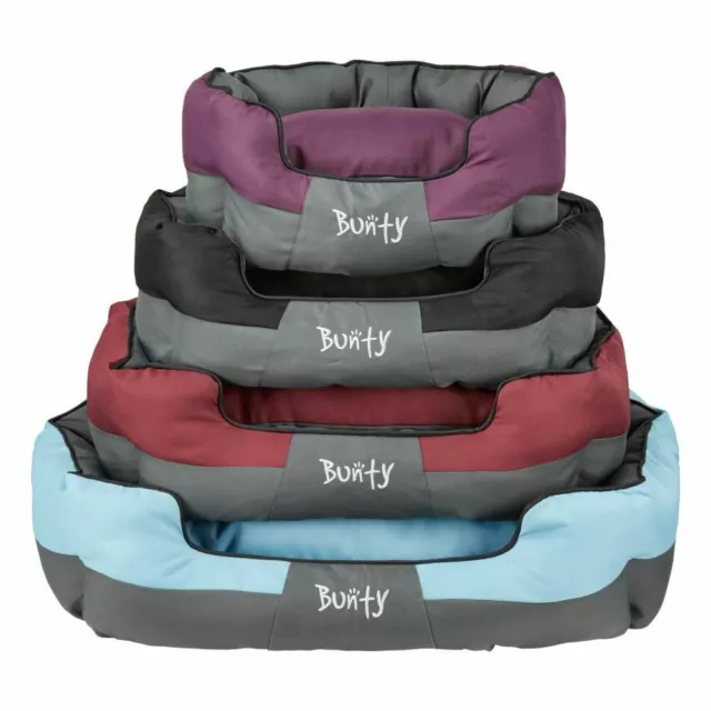 3 PEAKS SCALLOPED Dog Bed Black Ecru Water Resistant Wipe