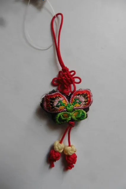 Bijou de sac à main ou téléphone Papillon brodé noeud porte-bonheur Asie rouge