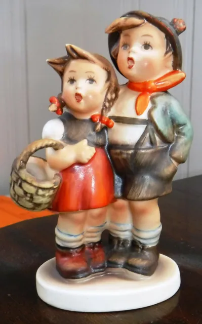 Hummel Figurine Boy N Girl Singing Surprise MINT 4" #94 3/0 West Germany Goebel