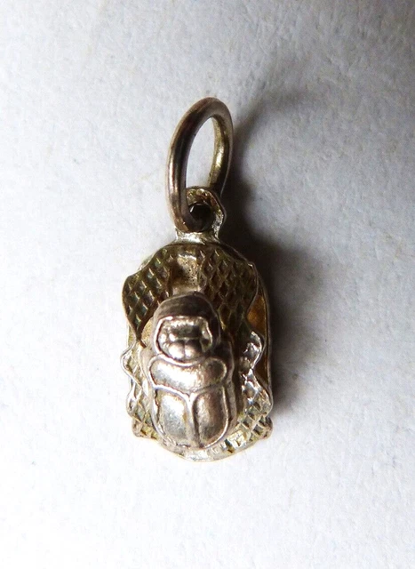 Petit pendentif breloque argent massif Bijou ancien hiéroglyphe Egypte jewel