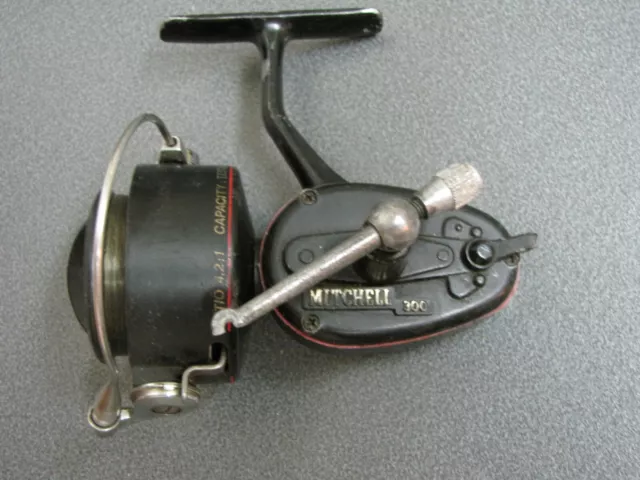 Vintage MITCHELL 300 FISHING REEL, TAIWAN, Angling fixed spool spinning Coarse