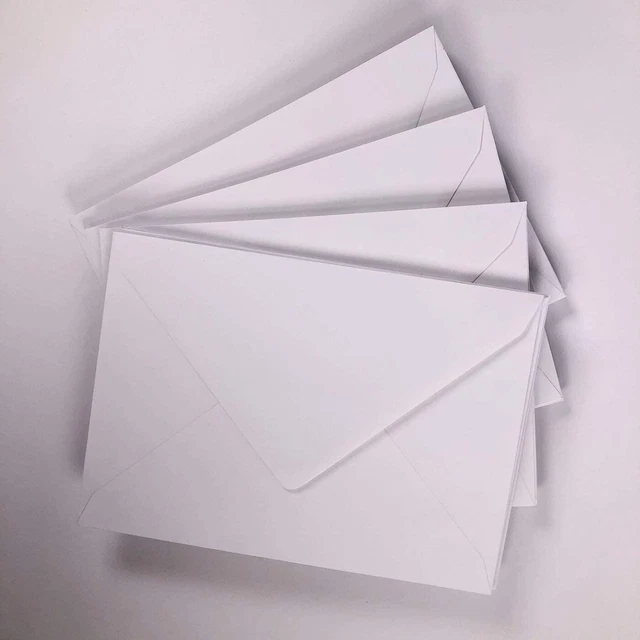 Buste bianche C5 per carte A5 100 ggm patta diamante gommata confezione da 30