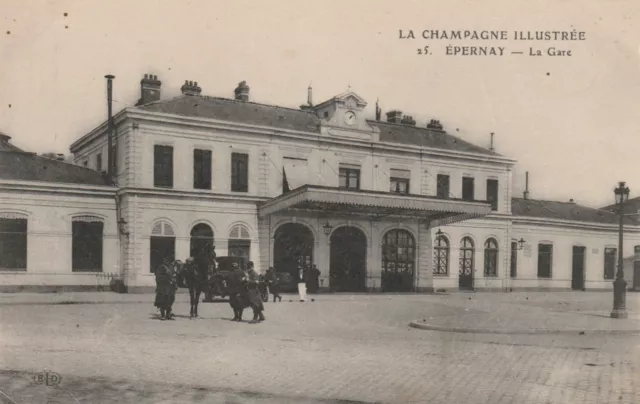 CPA 51 EPERNAY La Gare
