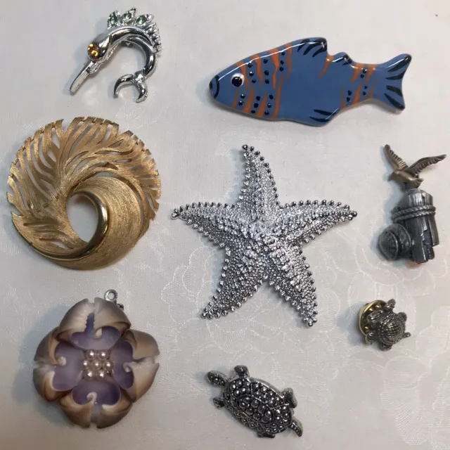 Lot of 8 Ocean Beach Sea Life Brooch Pins -  Turtles Fish Starfish Shells +