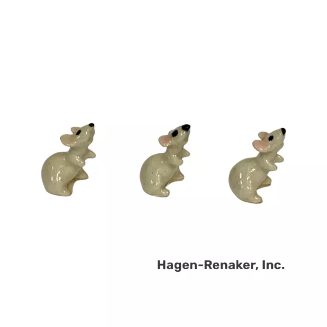 Hagen Renaker Baby Mouse Large Bottom Small Shoulder Figurine, (A-240) - Vintage