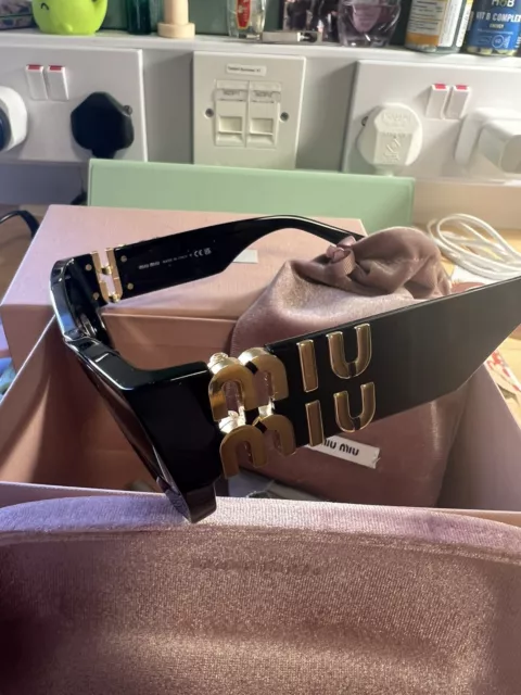 miu miu sunglasses women 2