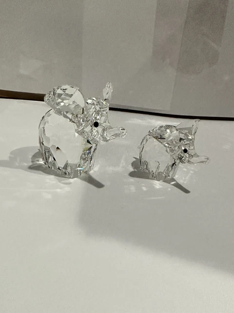 Swarovski Crystal Mother & Baby Elephant W/ Frosted Tails 7640 NR Swarovski Crystal Mother & Baby Elephant W/ Frosted Tails 7640 NR