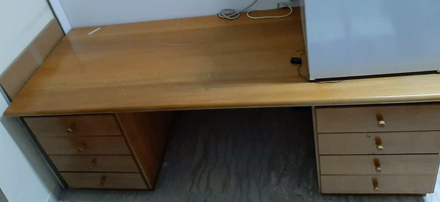 SCRIVANIA LEGNO MASSELLO usata cm 220 x 80 ampi cassetti uso - Main Image