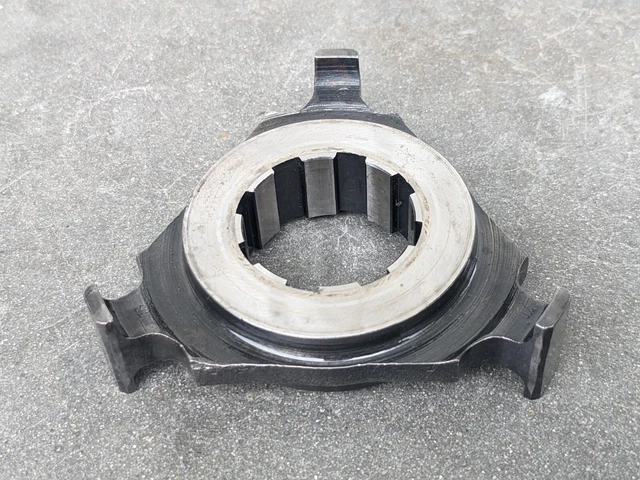 Porsche 911 915 Transmission Guide Sleeve 72-76 1st-2nd
