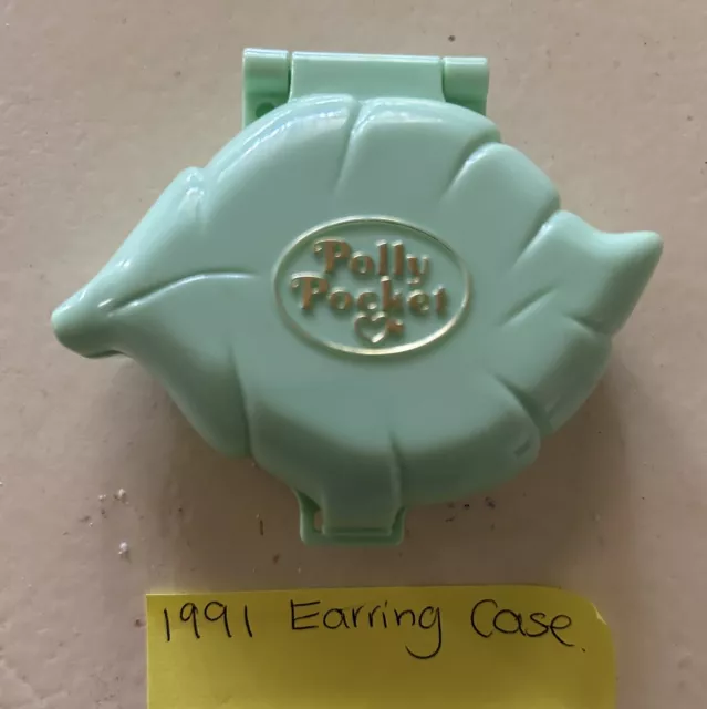 EUC 100% Complete Vintage Polly Pocket Polly's Earring Case 1991