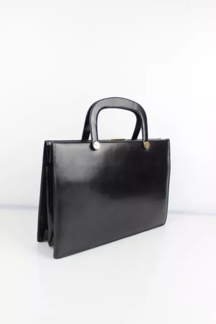 Vintage très beau sac cuir box noir porté main Très bon état