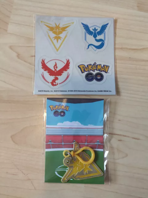 Pokémon Go Fest Schlüsselanhänger + Sticker Team Intuition Instinct Gelb OVP Neu