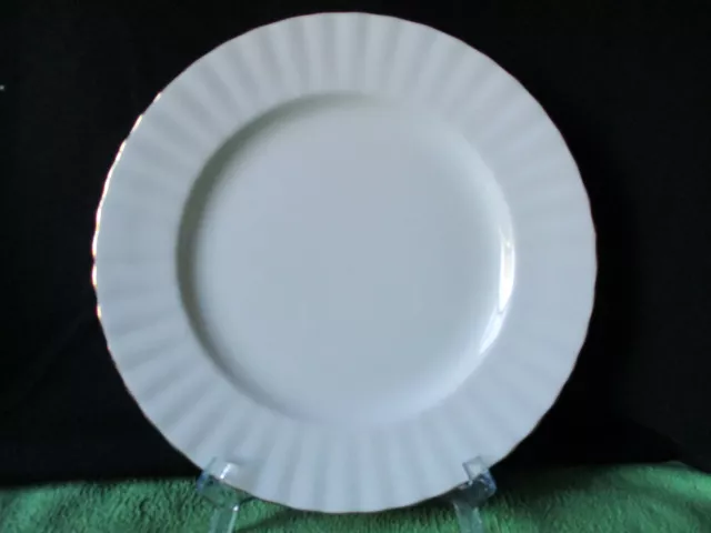 Royal Albert. Val D'or. Salad or Entree Plate. (21cm). Made In England.