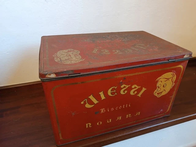 VIEZZI Novara Biscuits Vintage Advertising Box. Measures 40cm x 25cm x 25 cm