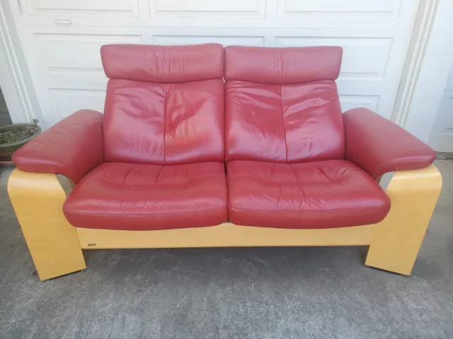 Ekornes Mid-Century 1970s Red Leather Reclining Loveseat, Superb Condition Sofa